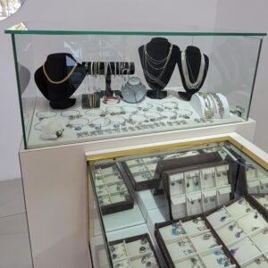 Aruba Lotus Jewels May 2022 (20)